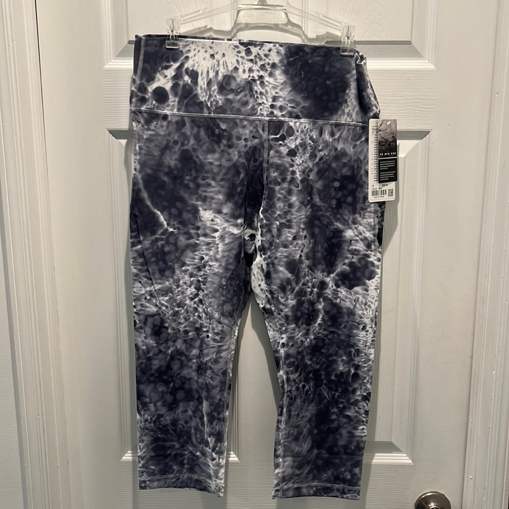 Brand New Wunder Under Crops